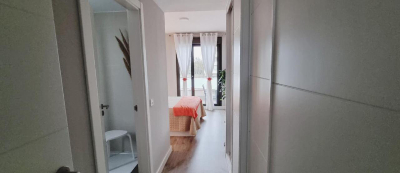 Excellent Location- Beach, Pool, Telework, 2 Bikes, Parking & Wifi Gratis At "Casa Carol'S" Torremolinos Exterior foto